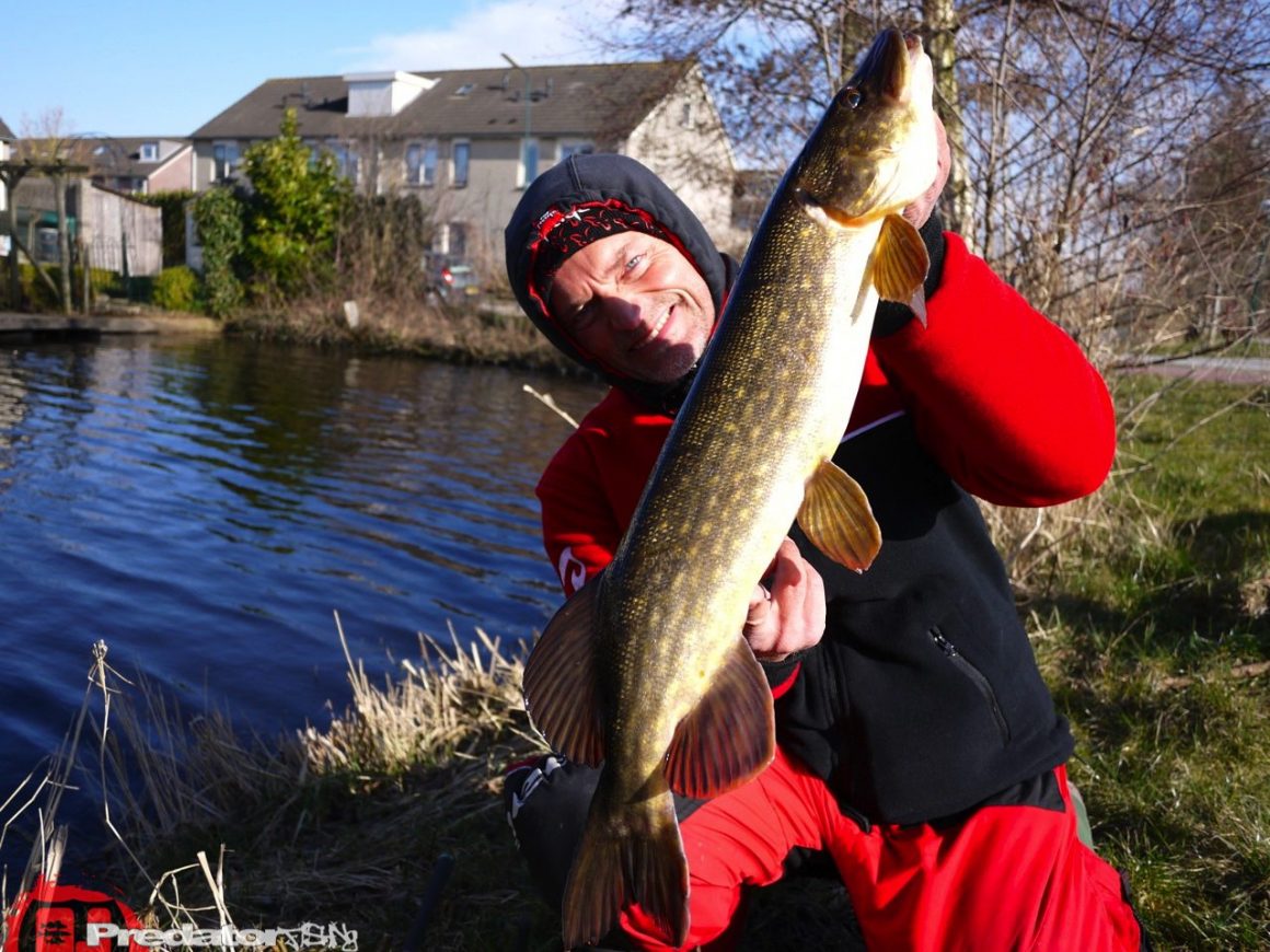 Streetfishing in den Kanälen der Niederlande